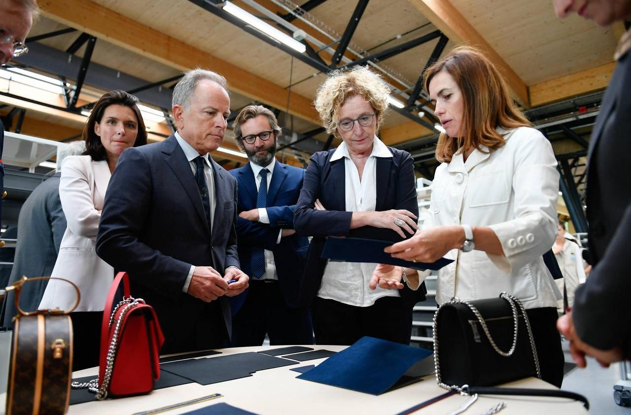 Vuitton accélère la cadence de production en France - Le Parisien