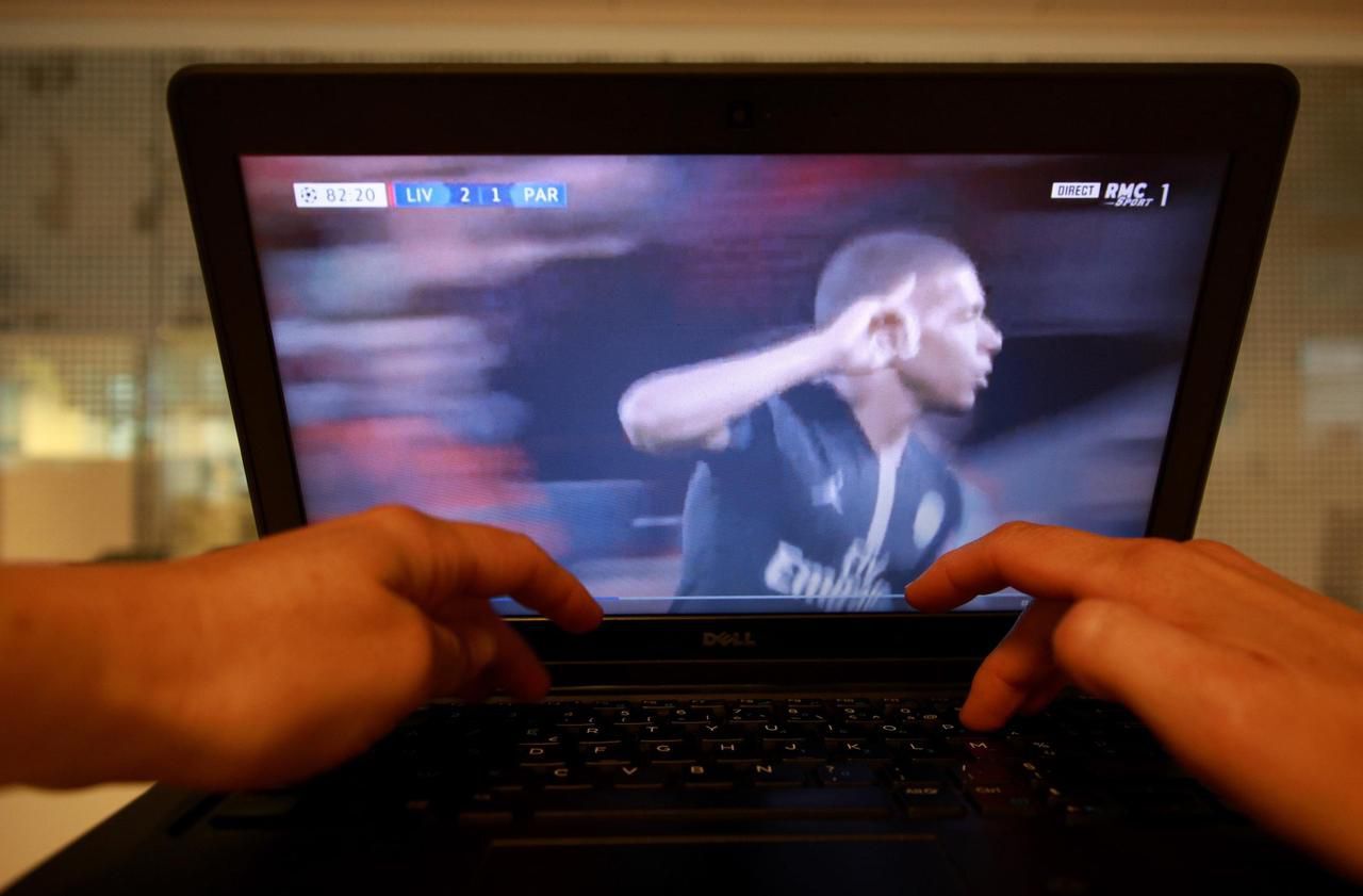 streaming illegal de matchs canal reclame 30 millions d euros le parisien