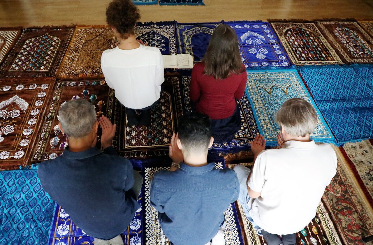 Ces femmes imames mènent la prière et déclarent la guerre au sexisme