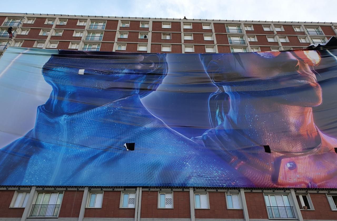 PNL : l'immeuble de la cité Gagarine avec l'affiche géante d'Ademo