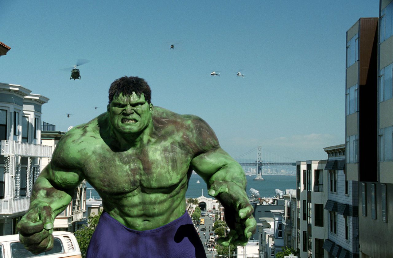 Hulk bleu contre Hulk vert