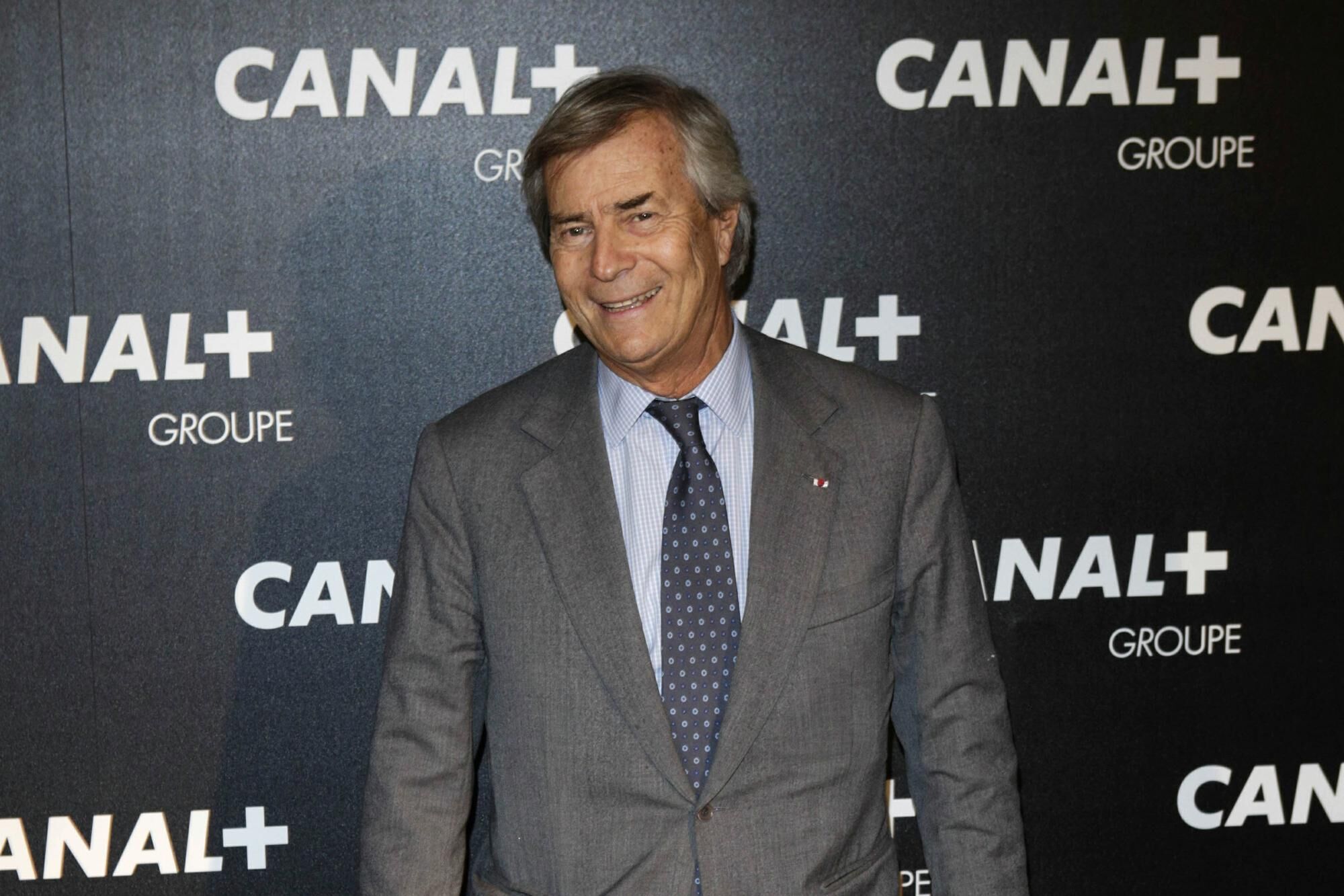 Canal+ : Bolloré enterre «le Zapping» et «Spécial investigation» –  Libération