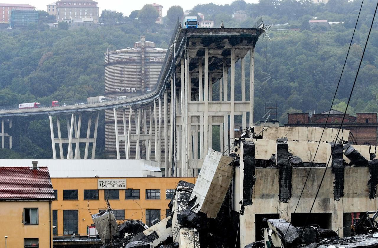 11h40 Le Viaduc S Effondre Scenario Catastrophe A Genes Le Parisien