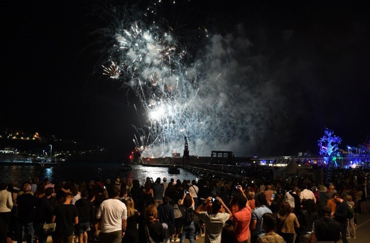 Au marché noir, les feux d'artifice sont toujours disponibles - Nice-Matin