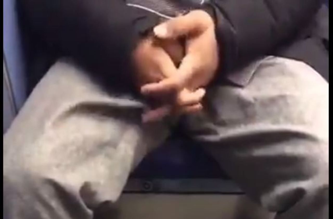 Masturbation filmée dans le métro à Paris : enquête pour exhibition  sexuelle - Le Parisien